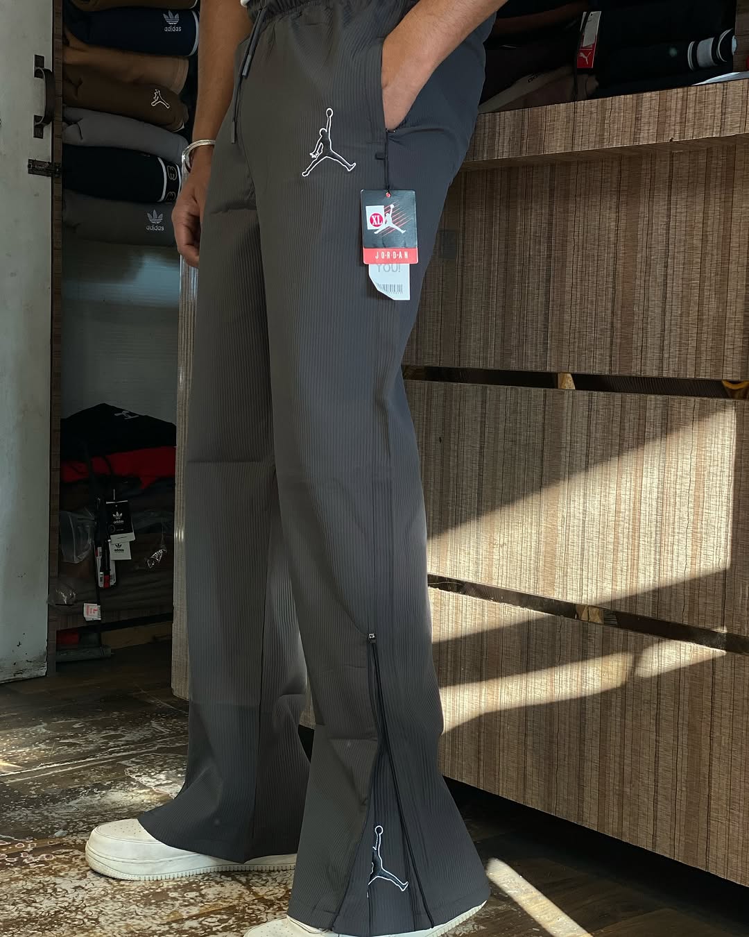 Men's Convertible BootCut Track Pants black - Image 3